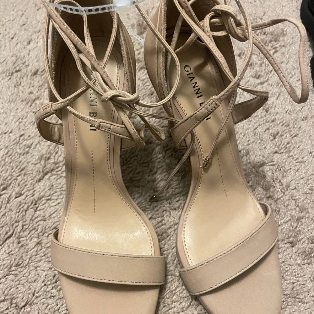 Gianni Bini strappy high heels size 7.5
